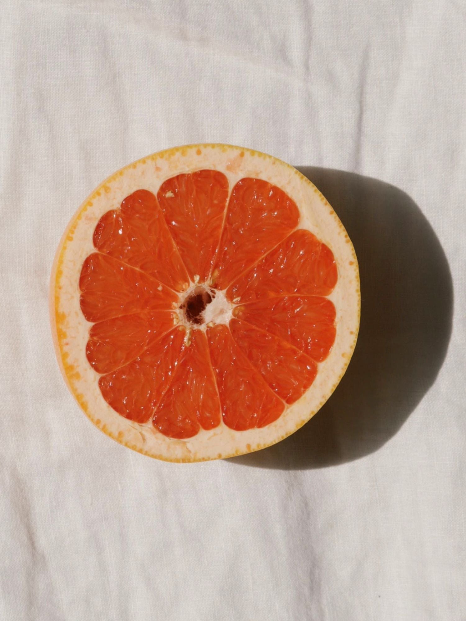 Head note illustration — Pamplemosia MOZA ISACK — pink grapefruit and bergamot